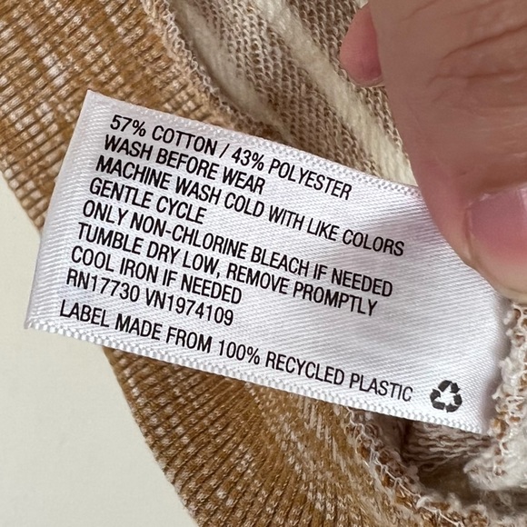 Target striped shirt size small - Picture 5 of 7